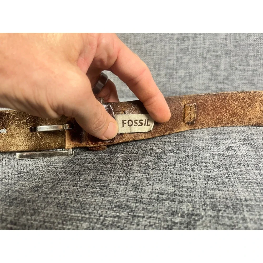 Fossil Mens Distressed Brown Genuine Leather Belt Size 42 MB1250 200 42